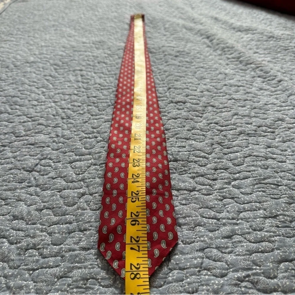 Brooks Brothers Makers Tie Vintage Red Gray Cream 57” x 3”